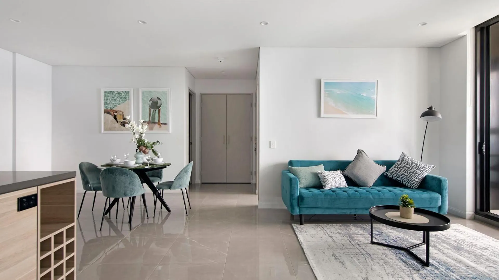 Ocean Beachfront Modern 2 Bedroom Apartment Gold Coast 0*,
